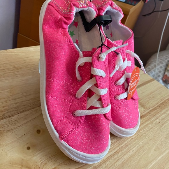 ‼️sold‼️Wonder Nation Kid's shoes - Picture 3 of 5